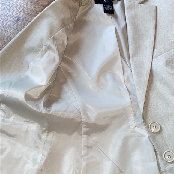 Like new! VS blazer - Picture 6 of 9